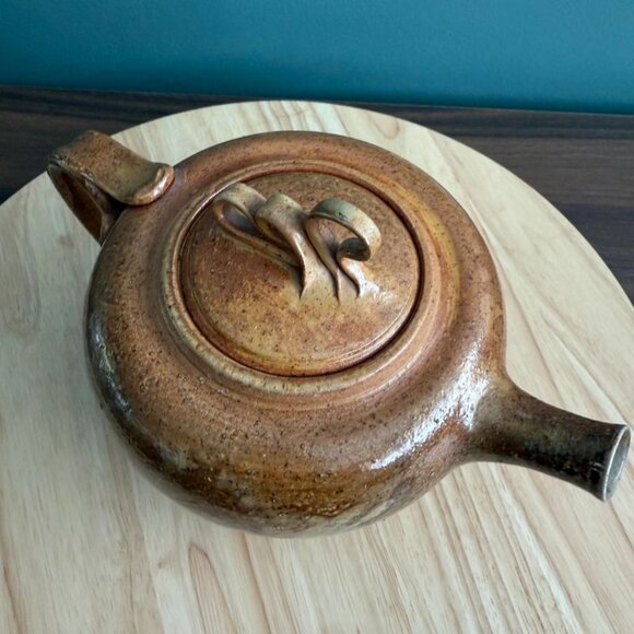 Vintage Raymond Gallucci Artisan Ceramic Teapot Swirl w/Lid Design Signed - Picture 7 of 10
